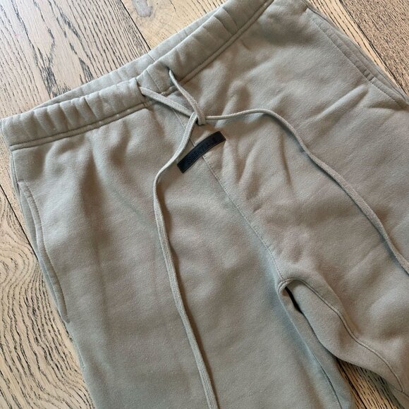 Fear of God Essentials Tan Sweatpant - Picture 3 of 6